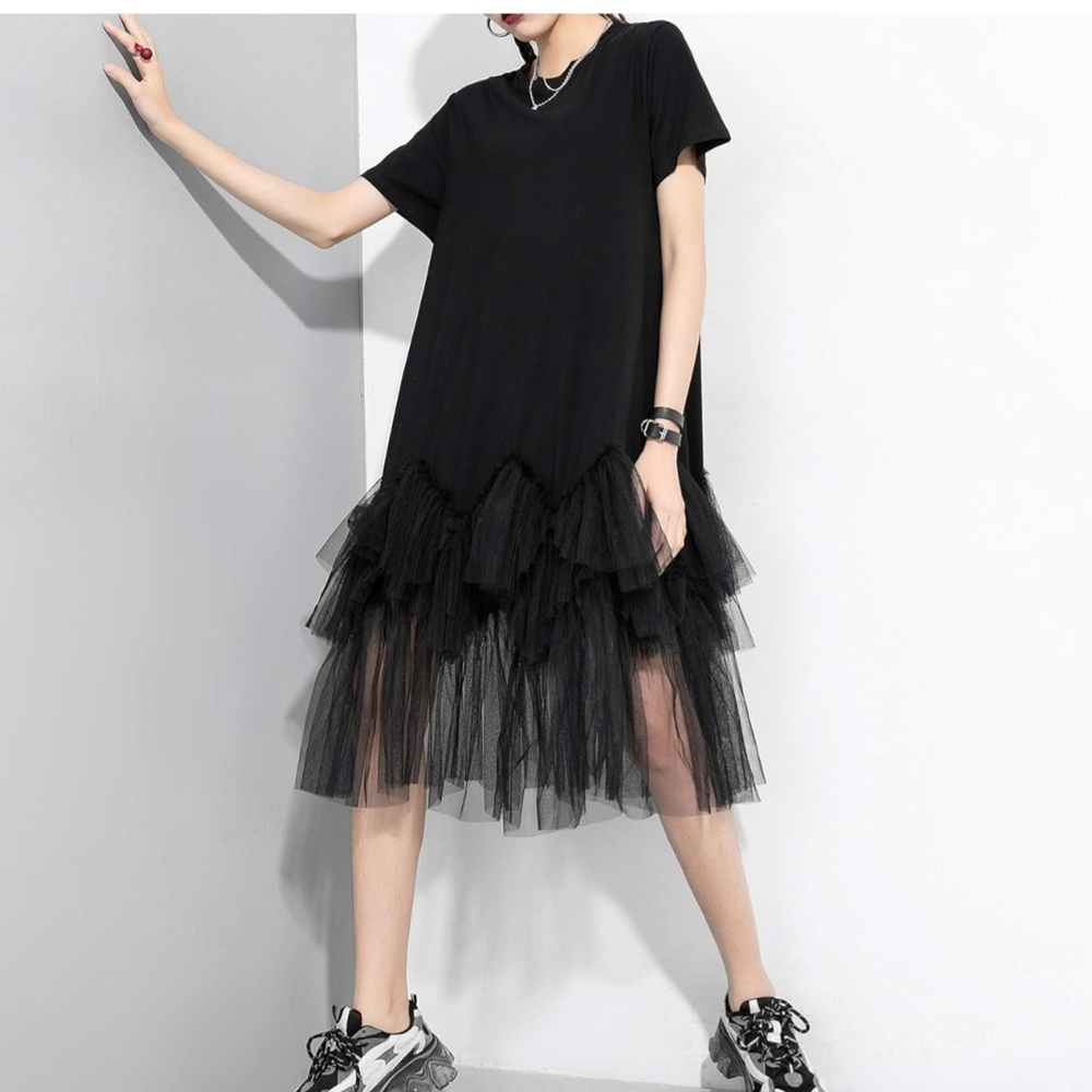 Black Tulle Hem Midi Dress | Trendy Layered Mesh | Edgy Feminine Style